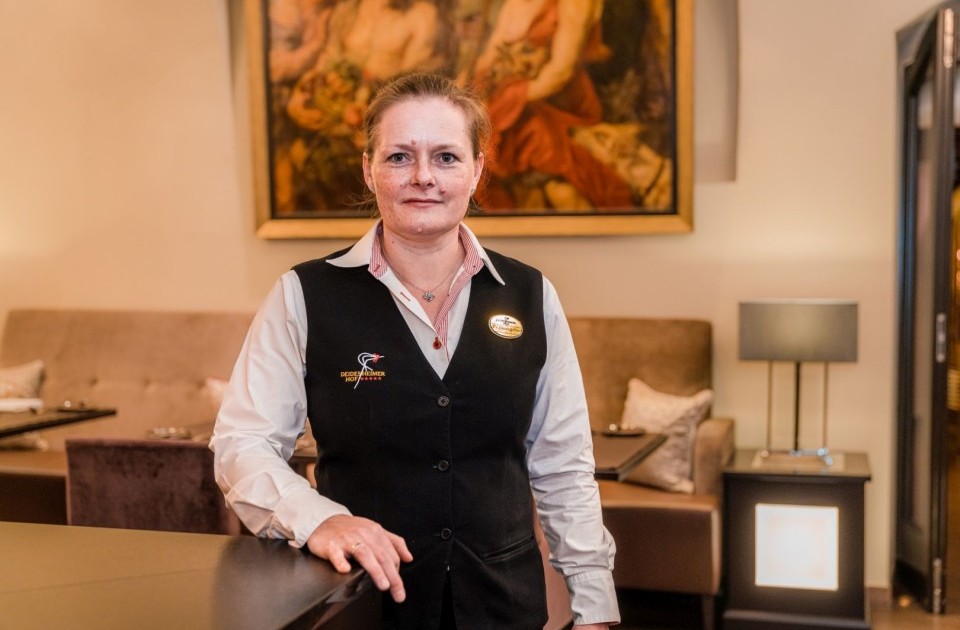 Restaurantleiterin Frau Dreieicher