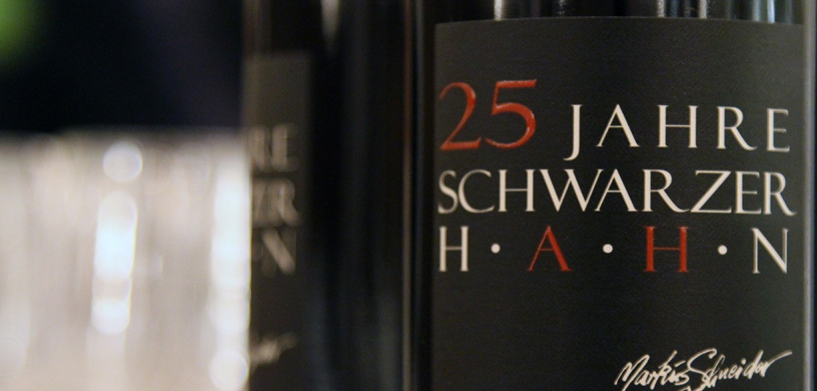 Etikett 25 Jahre Schwarzer Hahn